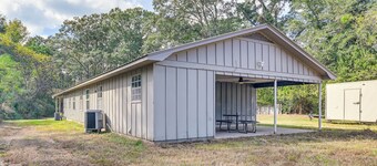 Pet-friendly Eutaw Home Near Historic Square