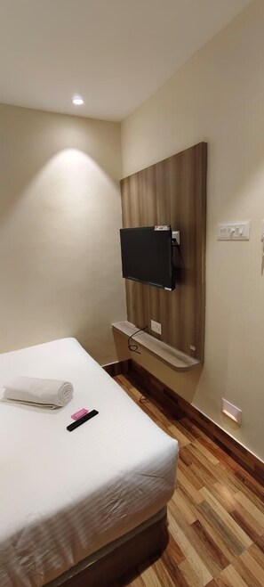 スタンダード ダブルルーム | アイロン / アイロン台