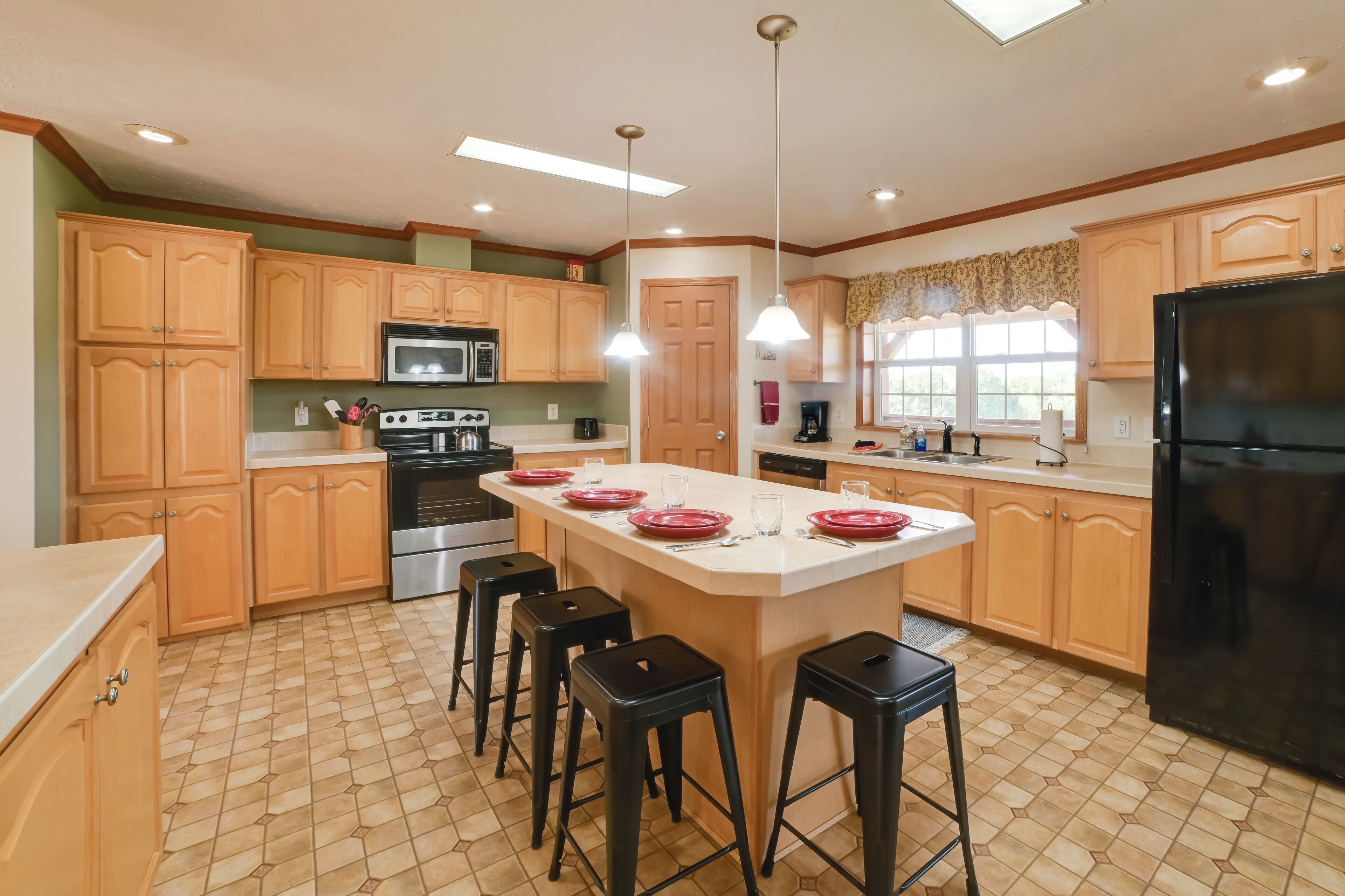 Rumah (4 Bedrooms) | Interior