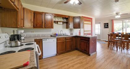 60-acre Retreat: 5 Mins to Garden of the Gods