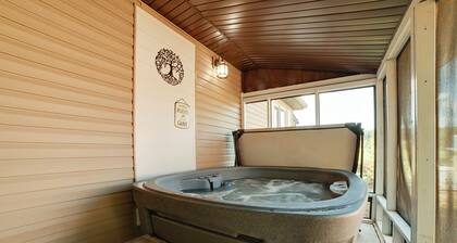 60-acre Retreat: 5 Mins to Garden of the Gods