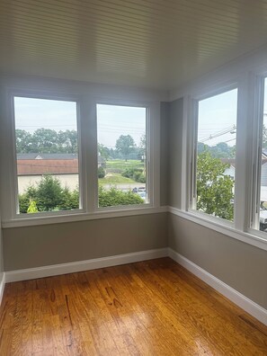 Interior - 3-bedroom house in nice Bloomfield with AC (Bloomfield)