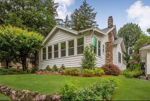 3-bedroom house in nice Bloomfield with AC