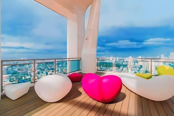 Interior - Aveline Suites II, Garden/City view,2br, amenities (Mandaluyong)