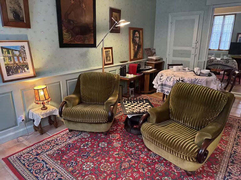 Air-conditioned City Center Apartment - Mirepoix