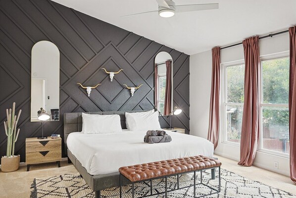 5 bedrooms, WiFi, bed sheets