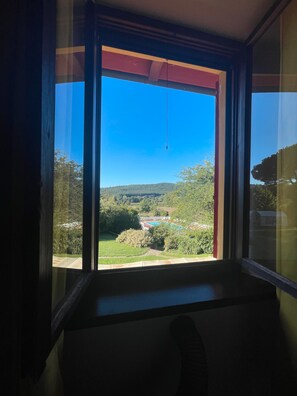 Interior - Room 'Santa Lorica - Camera 13' with Shared Pool, Wi-Fi and Air Conditioning (Sassetta)