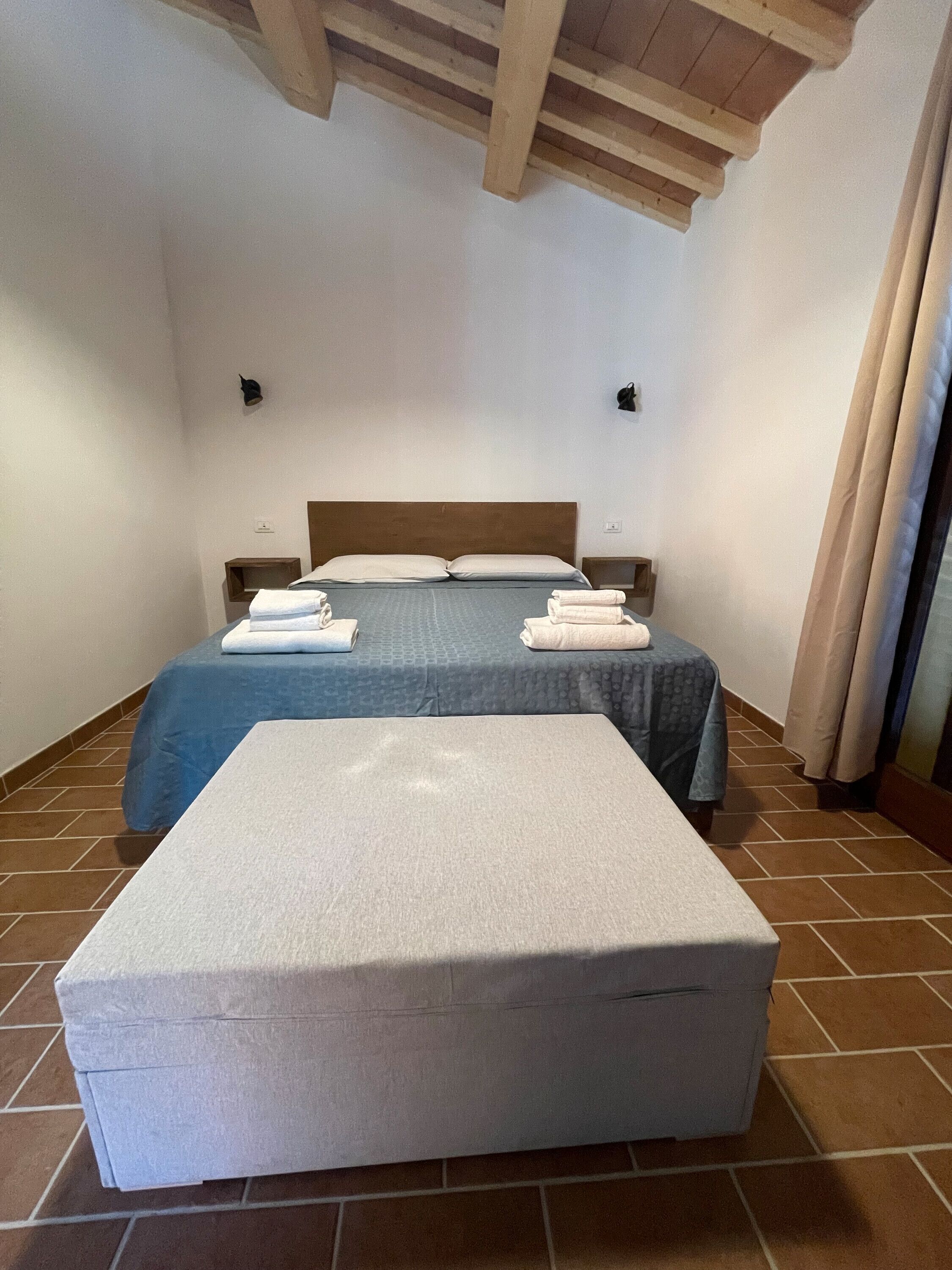 1 bedroom, WiFi, bed sheets