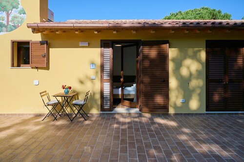 Chambre 'Santa Lorica - Camera 19' avec piscine partagée, Wi-Fi et climatisation