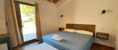 1 bedroom, WiFi, bed sheets