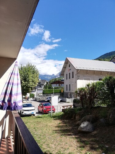 Short ski breaks at the foot of the 3 valleys