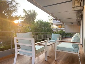 Terrace/patio - Luxurious & Spacious Flat in Glyfada Center (Glifada)