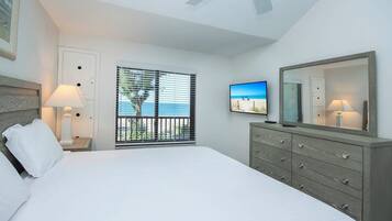 3 slaapkamers, een strijkplank/strijkijzer, gratis wifi, beddengoed