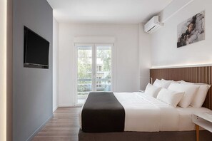 Tabla de planchar con plancha, cuna de viaje y wifi gratis 