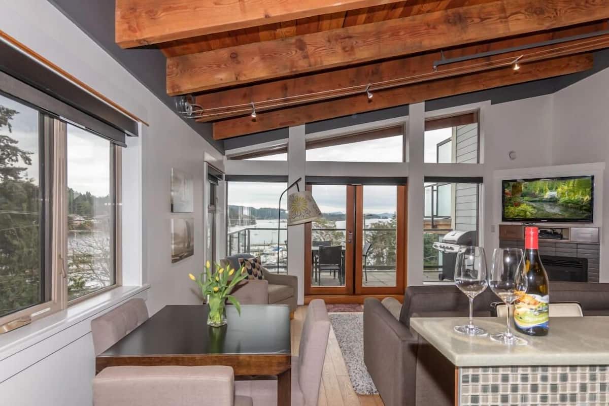 Iron/ironing board, free WiFi