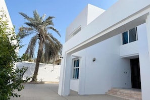 Interior - QIN DUN JU (Dammam Principality)
