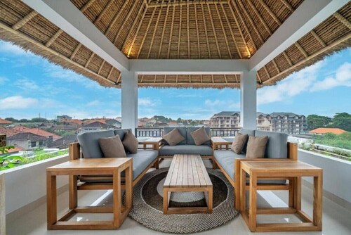Luxe 5BR Villa Near Sanur Beach w/ Pool & Sea View