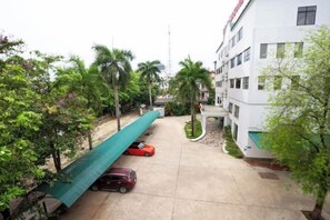 Garden - Kim Thanh Hotel, Vinh Phuc - Near Heron Lake Golf, DAM Vac (Dong Da)