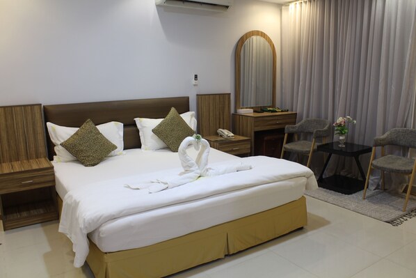 Deluxe-studio | Tallelokero huoneessa, silitysrauta/-lauta, ilmainen Wi-Fi