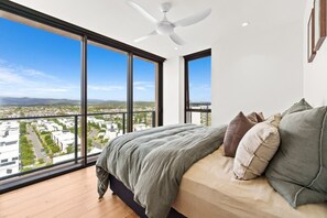 3 عدّة غرف نوم ومكتب ومكواة/لوح كي وواي فاي