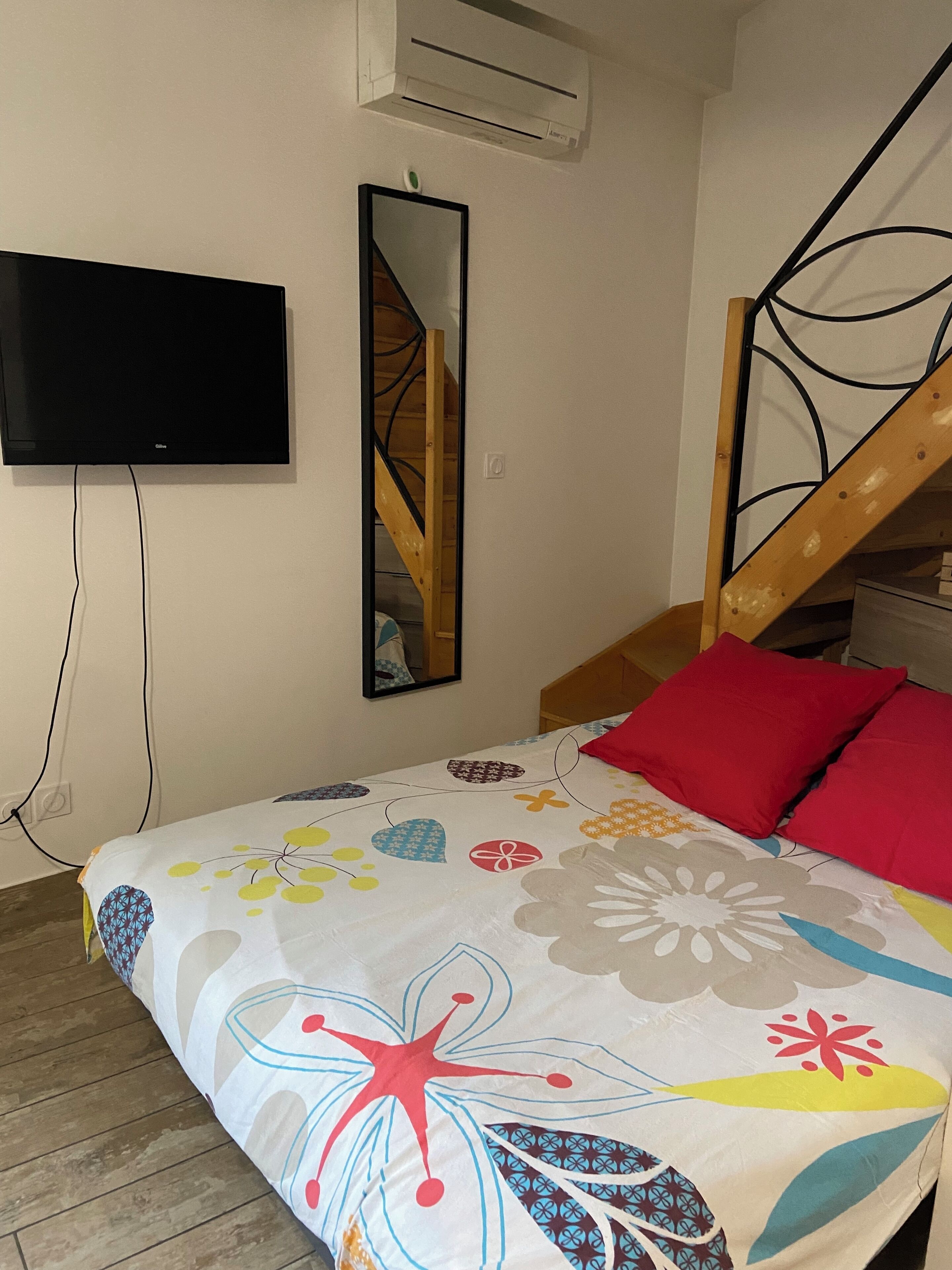 1 bedroom, iron/ironing board, free WiFi, bed sheets