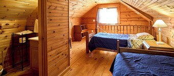 Cozy 2-bedroom cabin in charming Statts Mills with AC
