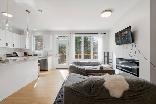 Quiet and Convenient Retreat