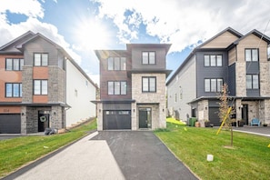 3 عدّة غرف نوم