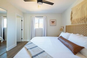 Iron/ironing board, travel cot, WiFi, bed sheets