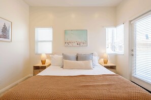 2 bedrooms, iron/ironing board, travel cot, WiFi