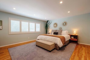 4 soverom, strykejern/-brett, reiseseng for barn og wi-fi