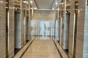 Lobby lounge - Nanahousing-Nice Apartment near Korea Town & Chinese Area (Hanoi)