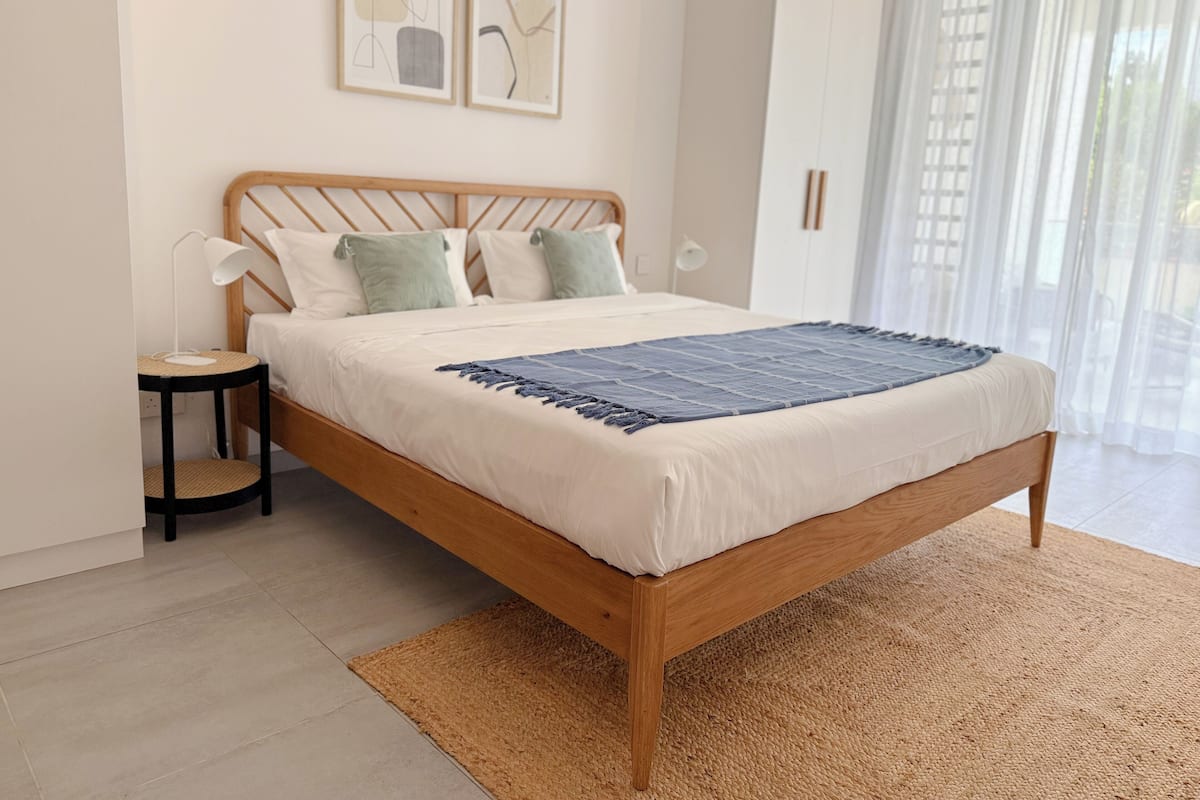 Wifi gratis y ropa de cama