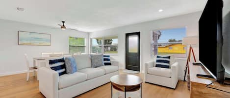 House | 3 bilik tidur, Internet