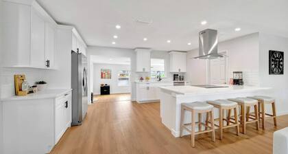 Oyster House Waterfront 3b2b Kayaks BBQ Games