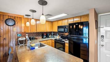 Apartment | 3 bedrooms, Internet