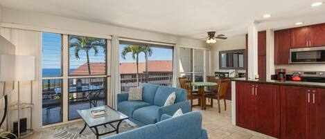 コンドミニアム 2 ベッドルーム | リビング エリア | スマートテレビ