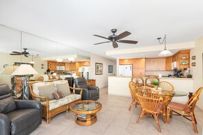 Condo, 2 chambres | Intérieur