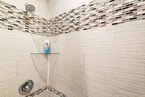 Condo, 2 Bedrooms | Bathroom | Towels - Kona Coffee Villas B216 2 Bedroom Condo (Holualoa)