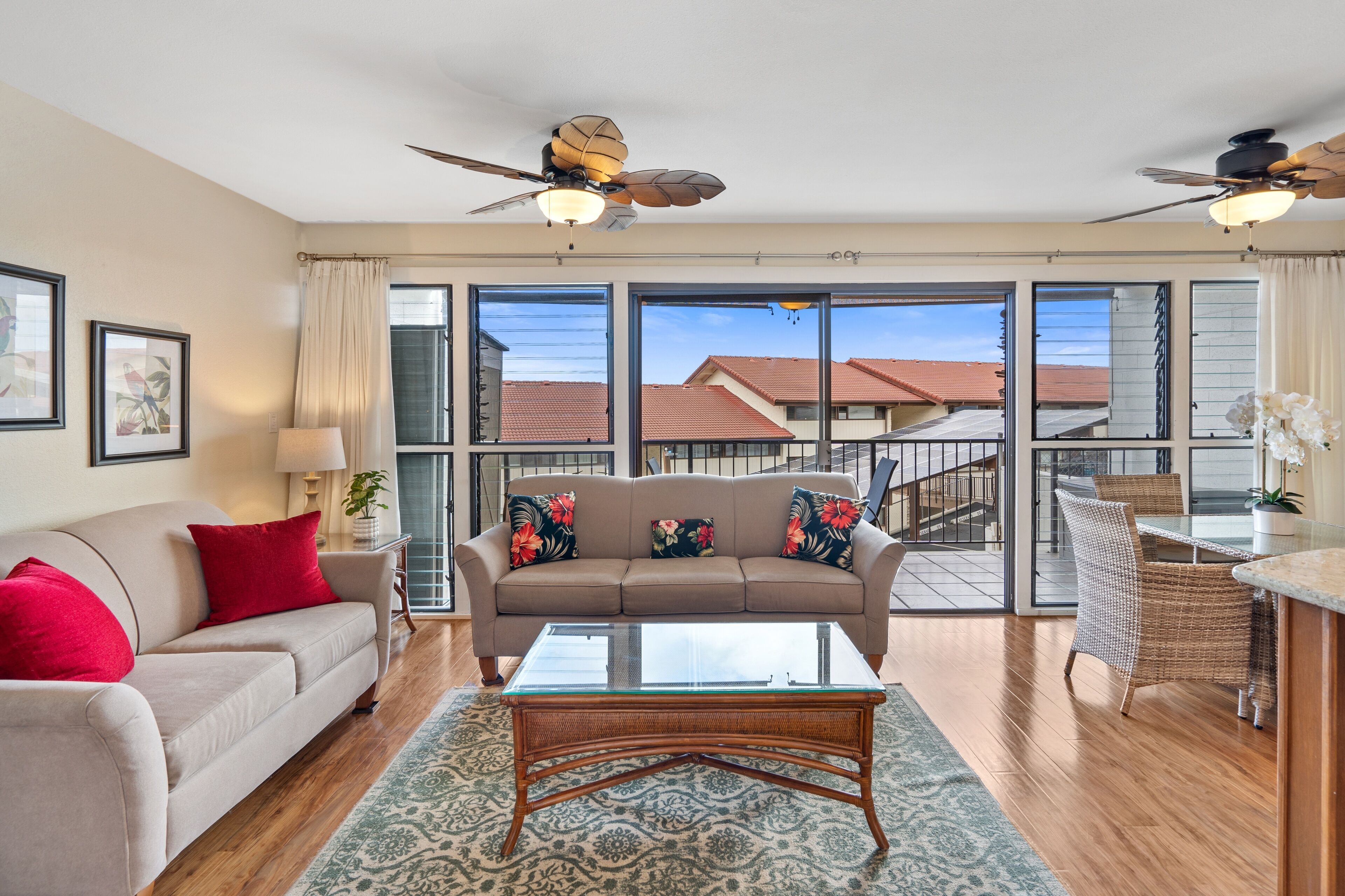 Condo, 2 Bedrooms | Living area | Smart TV