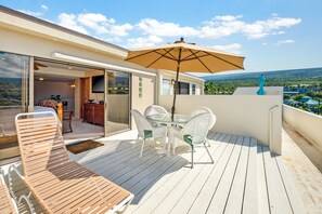 Condo, 2 Bedrooms | Outdoor dining - Kona Alii Penthouse 710 2 Bedroom Condo (Kailua-Kona)