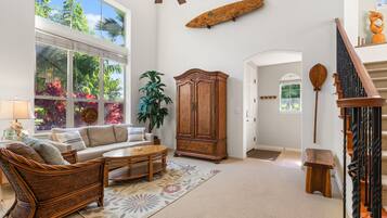 Condo, 2 Bedrooms | Living area | Smart TV