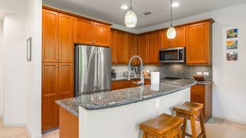 Condo, 2 Bedrooms | Private kitchen | Fridge, oven, coffee/tea maker, toaster
