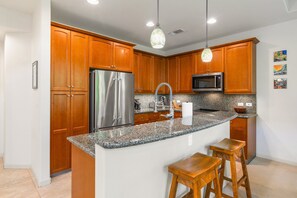 Condo, 2 Bedrooms | Private kitchen | Fridge, oven, coffee/tea maker, toaster