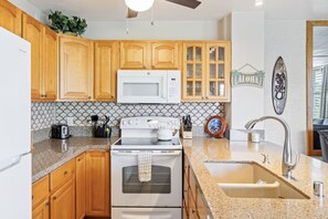 Condo, 1 Bedroom | Private kitchen | Fridge, oven, coffee/tea maker, toaster - Alii Villas #301 1 Bedroom Condo (Kailua-Kona)