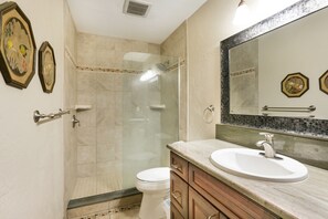 Condo, 2 Bedrooms | Bathroom - Kona Bali Kai #219 2 Bedroom Condo (Kailua-Kona)