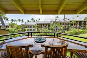 Condo, 2 Bedrooms | Outdoor dining
