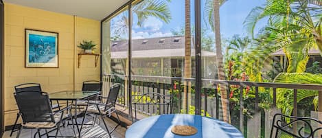 Condo, 1 Bedroom | Outdoor dining