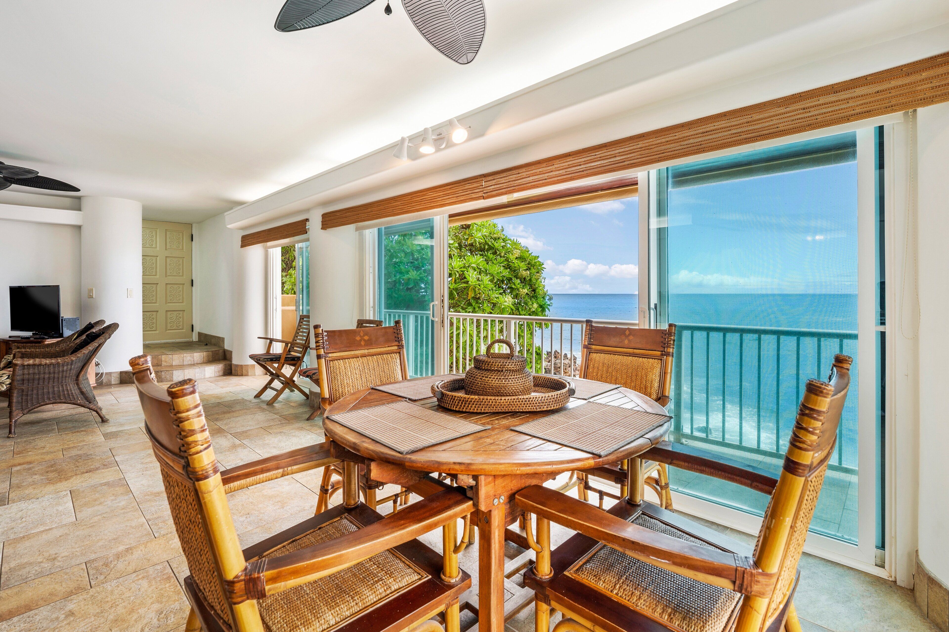 House, 4 Bedrooms | Tempat makan