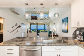Condo, 3 habitaciones | Interior